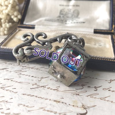 画像5: アイリスガラスのランタンブローチ