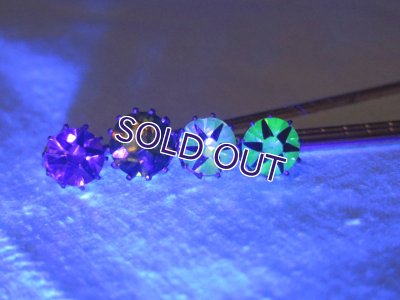 画像12: ベルリンガラスのクラヴァットピンB（クリア×ブラック）