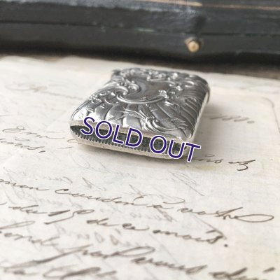 画像8: ロカイユ模様のマッチケース