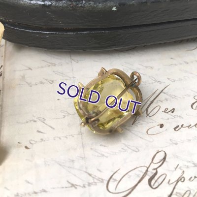 画像10: イエローウランガラスのブローチ（訳あり）