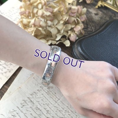 画像15: イギリス製 花とハートのシルバーバングル