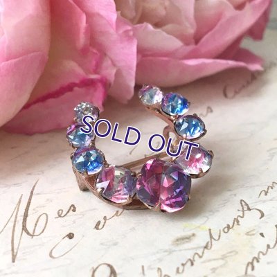 画像3: アイリスガラスのホースシューブローチ