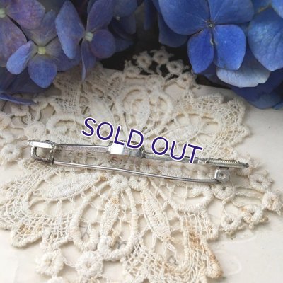 画像6: パープルガラスのアローブローチ