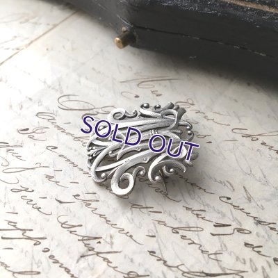 画像8: 「MT」モノグラムのシルバーブローチ