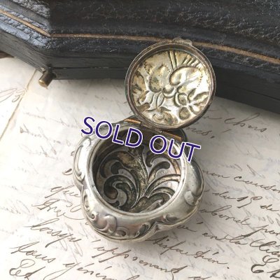 画像8: スミレのパウダーケース