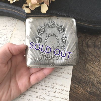 画像12: リボンとバラのガーランドシガレットケース