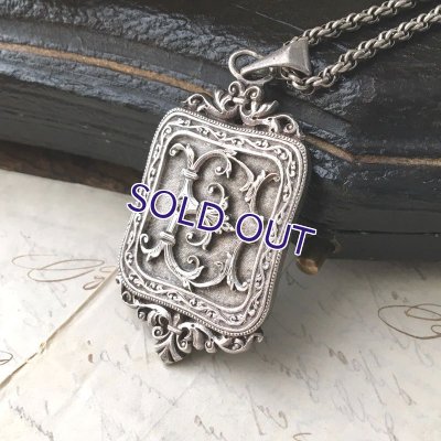 画像3: 「E」モノグラムのシルバーペンダント