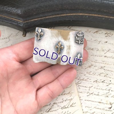 画像11: NDとフルールドリスのマッチケース