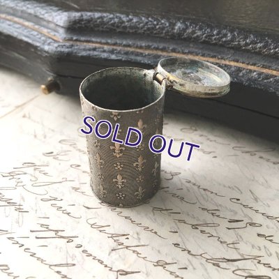 画像5: ルルドの奇跡メダイとフルールドリスの筒形ケース