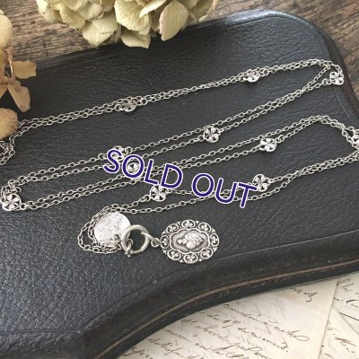 画像4: 四葉クローバーのチェーンとハートのメダイ