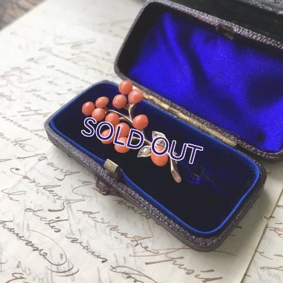 画像4: 粒コーラルのゴールドブローチ