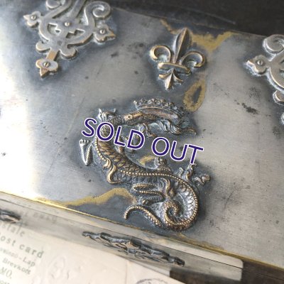 画像3: フルールドリスとサラマンダー紋章のジュエリーボックス（鍵付）