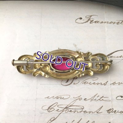 画像4: 花とクランベリーガラスのバーブローチ