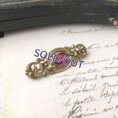 画像7: 花とクランベリーガラスのバーブローチ