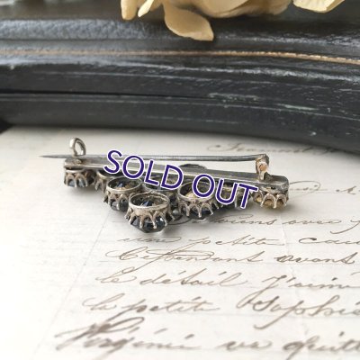 画像8: ベルリンガラスのトライアングルブローチ