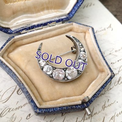 画像5: 銀製 ペーストガラスの三日月ブローチ