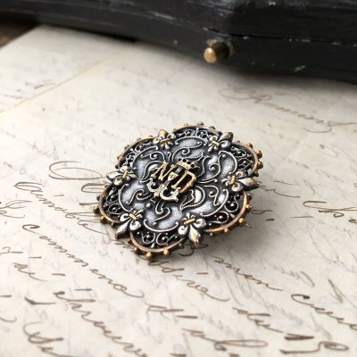 画像5: フルールドリスとND紋章のブローチ