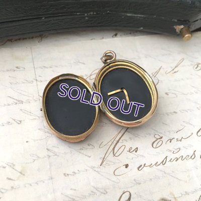 画像8: パールとフレンチジェットのモーニングロケットペンダント