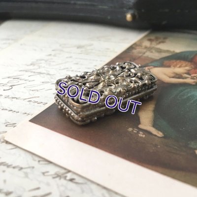 画像8: 祈りの為の小さなケース