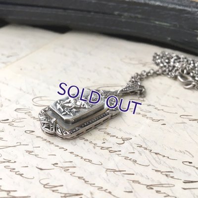 画像5: マザーオブパールとプットーのシルバーペンダント