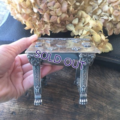 画像13: 「REIMS」紋章とフルールドリスの足付小物入れ