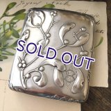 銀製 ヤドリギのシガレットケース