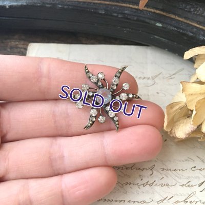 画像10: サフィレットのスワールブローチ