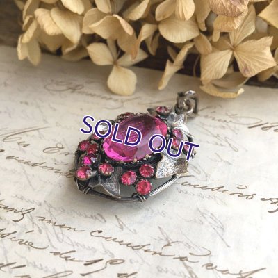 画像4: 蔦とピンクガラスのロケットペンダント