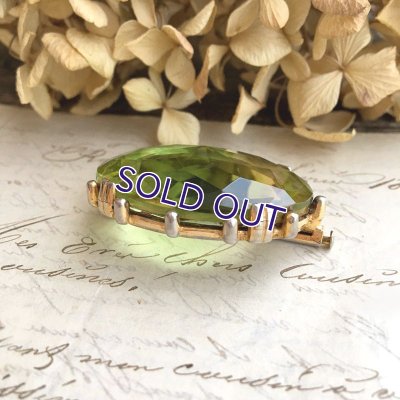 画像7: 大きなグリーンガラスのオーバルブローチ