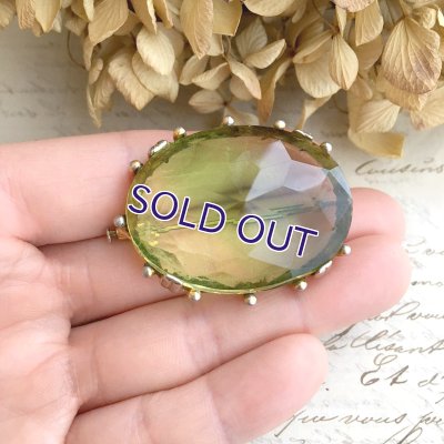 画像8: 大きなグリーンガラスのオーバルブローチ