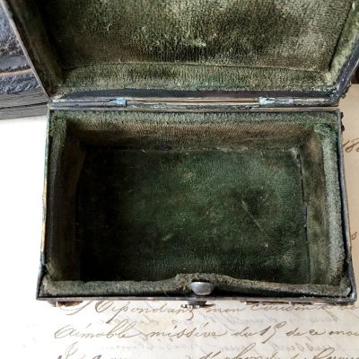 画像11: エルミン紋章のジュエリーボックス