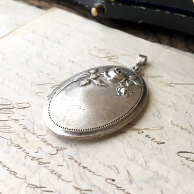 画像7: バラのジャーマンシルバーペンダント