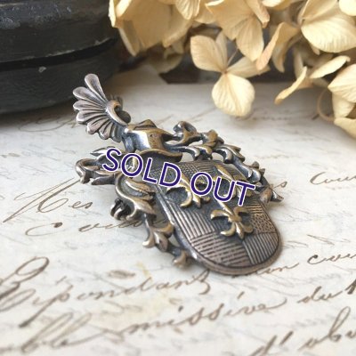 画像4: 騎士とフルールドリスの紋章ブローチ