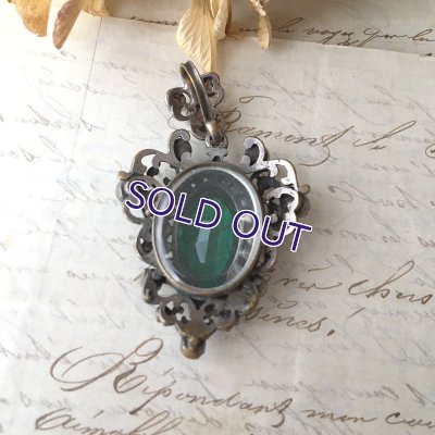 画像7: エメラルドガラスのロケットペンダント