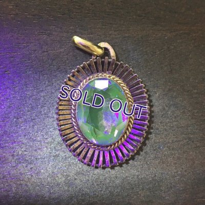 画像9: 蛍光アメジストガラスのゴールドペンダント