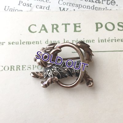 画像9: 銀製 輪くぐりテリアのブローチ