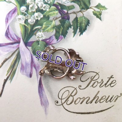 画像5: 銀製 輪くぐりテリアのブローチ