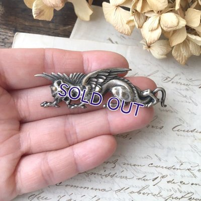 画像9: 幻獣グリフォンのブローチ