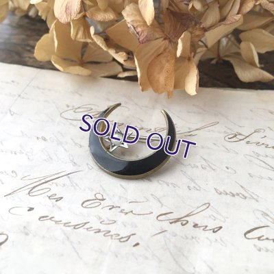 画像4: ブラックエナメルと一粒パールの三日月ブローチ