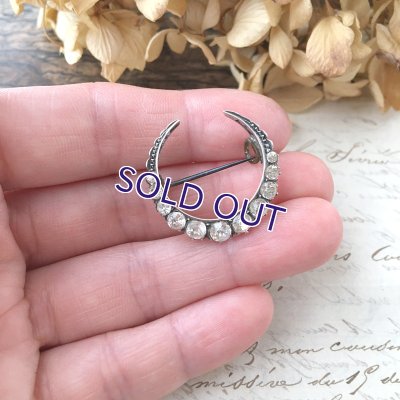 画像8: 銀製 クリアガラスの三日月ブローチ