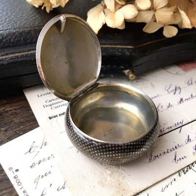 画像10: 銀製 ニエロ細工のコンパクトケースB