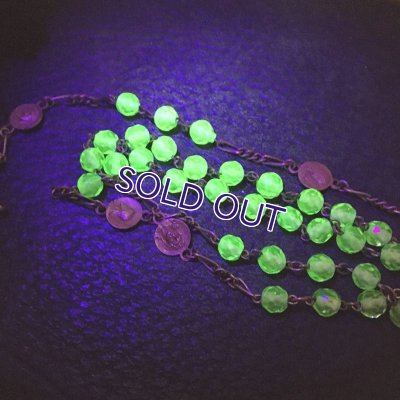 画像8: 小粒ウランガラスのヴェルメイユロザリオ