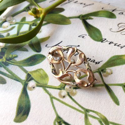 画像9: ORIA ヤドリギとパールのゴールドブローチ