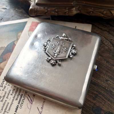 画像1: 聖ジャンヌダルク紋章のシガレットケース