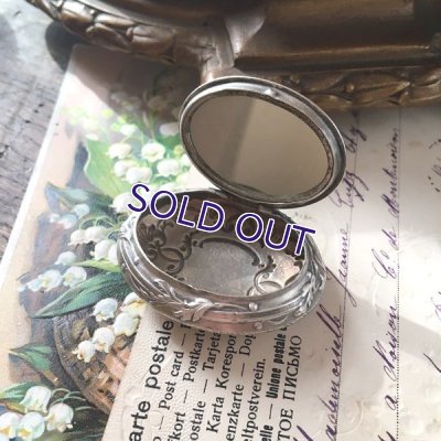 画像8: 植物モチーフの小さなパウダーケース