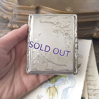 画像12: バラの花模様のシガレットケース