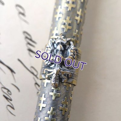 画像4: ロレーヌ紋章のペンシルホルダー