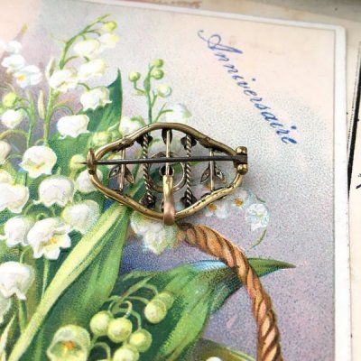 画像5: 赤ガラスとアールデコデザインのブローチ