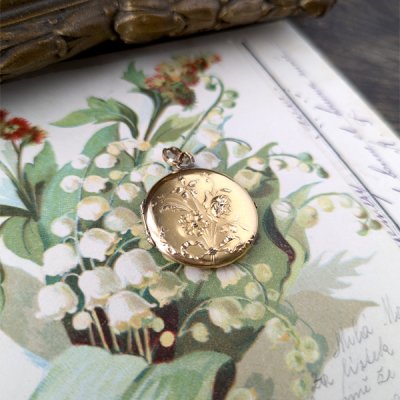 画像9: 花々のゴールドロケットペンダント