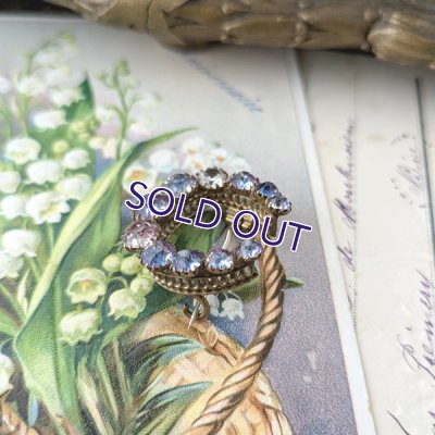 画像6: アイリスガラスのホースシューブローチ